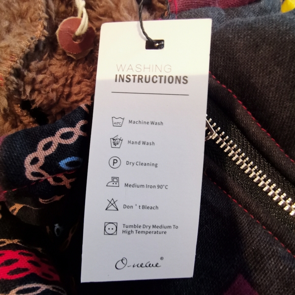 O-nelue Festival Patchwork Style Hooded Jacket - Picture 10 of 12